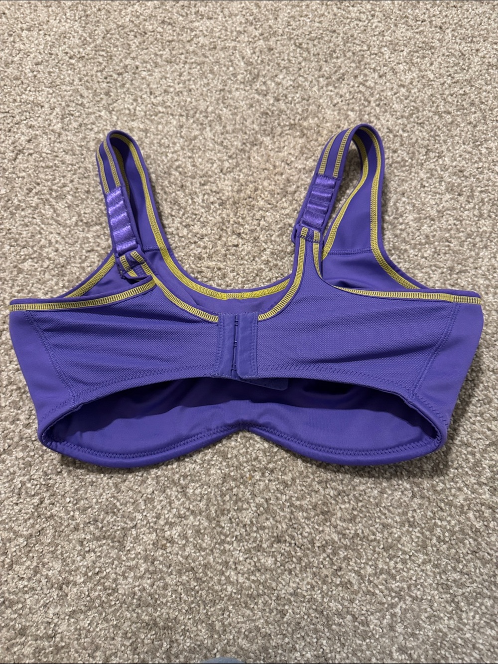 Wacoal Purple Underwire Sports Bra with Contrast Trim - Picture 2 of 2